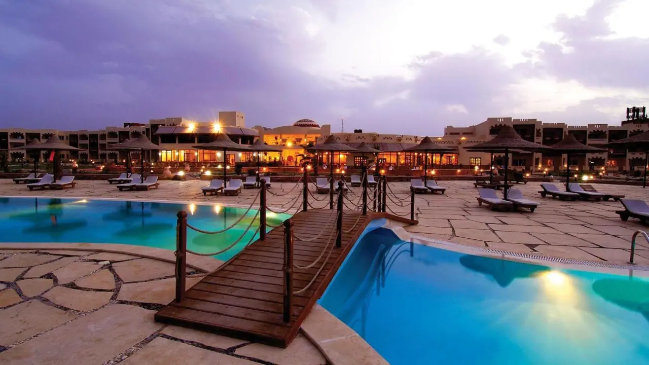 الفندق بليس ندى بيتش ريزورت - مرسى علم